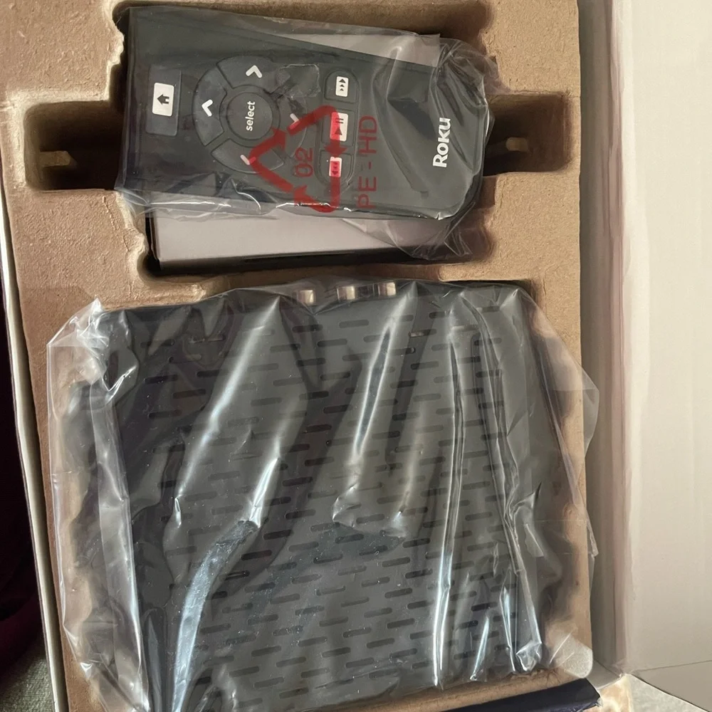 New ROKU - Picture 3 of 4